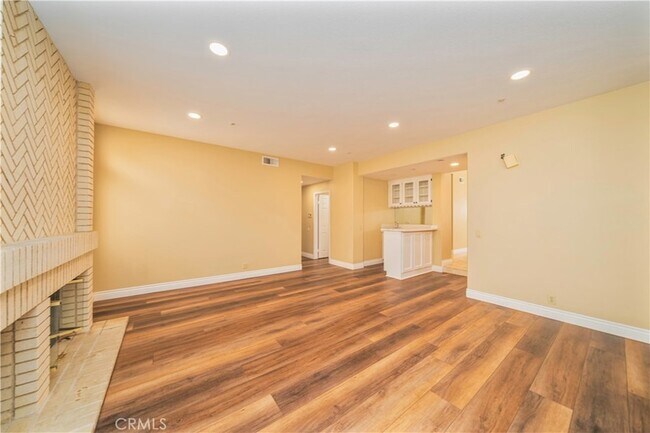 Building Photo - 9531 Montanza Way