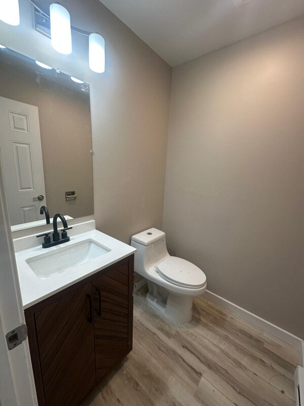 Building Photo - 134 Ivy Ct