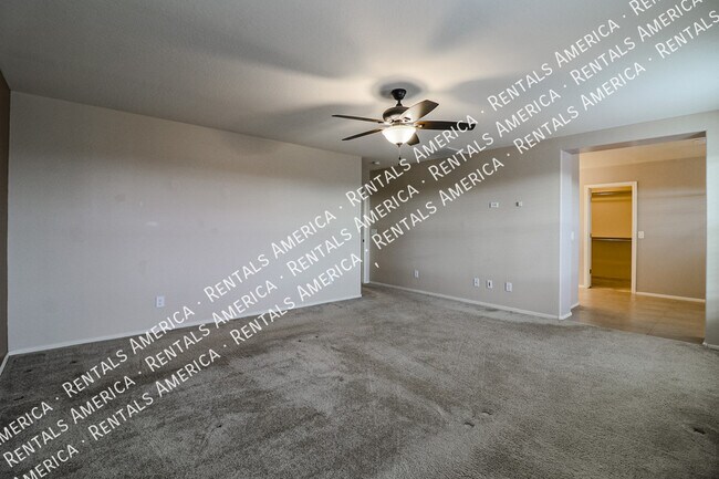 Building Photo - 12114 W Rowel Rd