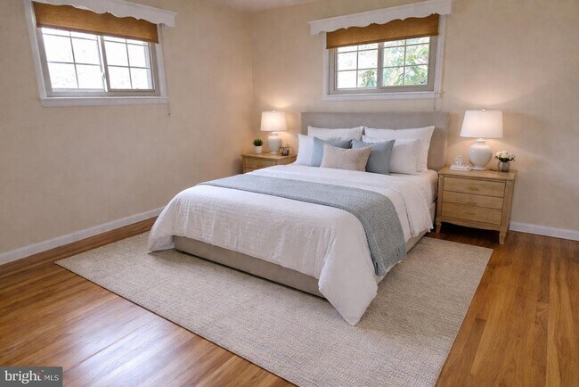 Building Photo - 56 Chapman Ave