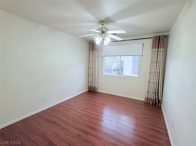Building Photo - 1304 Paraiso St