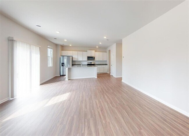 Building Photo - 9 Nolana Dr