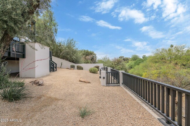 Building Photo - 4814 E Marston Dr