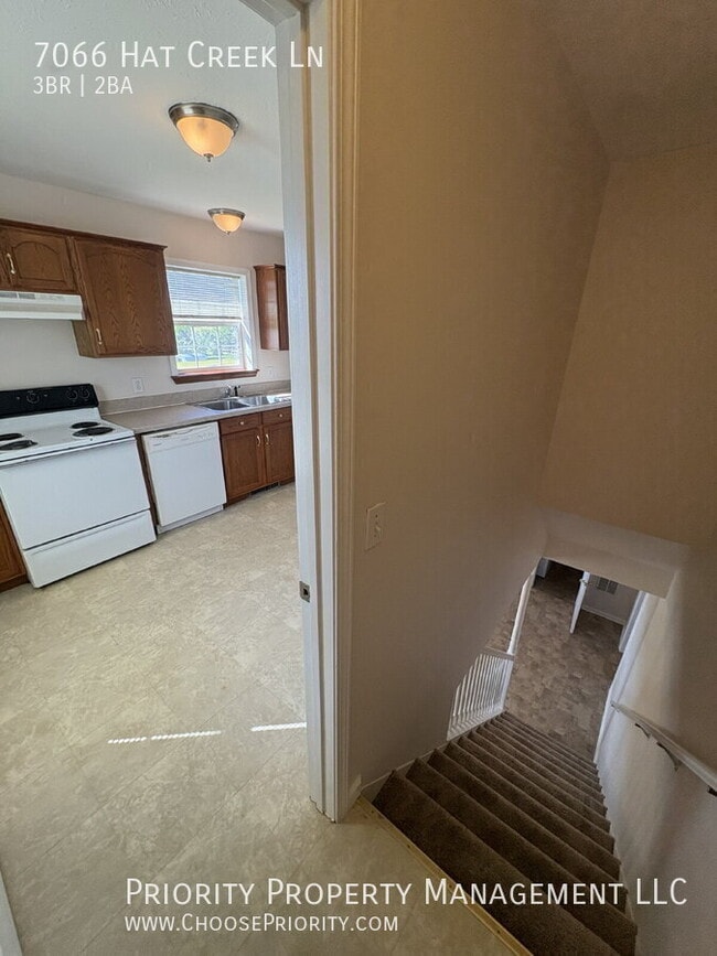 Building Photo - 7066 Hat Creek Ln