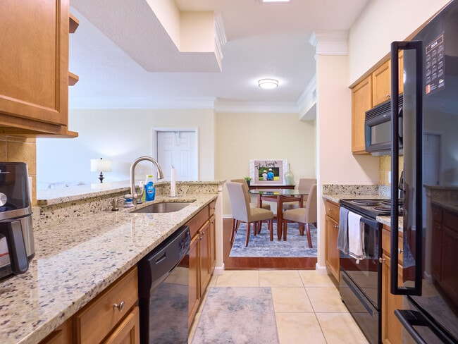 Building Photo - 9112 Myrtlewood Cir W