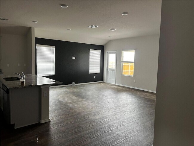 Building Photo - 1009 Marvin Wy