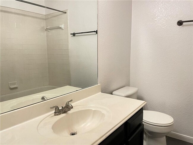 Building Photo - 8217 Longdraw Dr