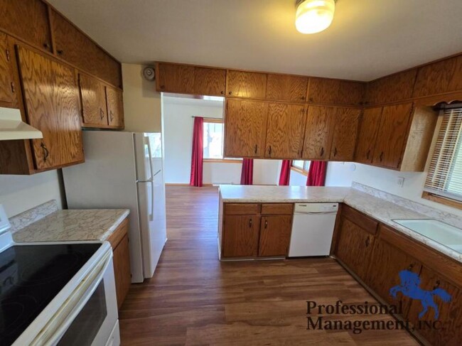 Building Photo - 3 bedroom in Laurel MT 59044