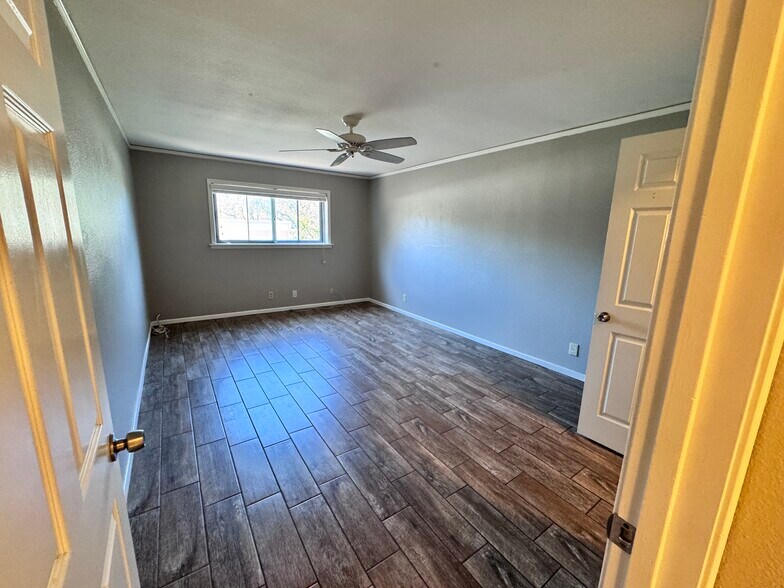 Building Photo - 6106 Vance Jackson Rd