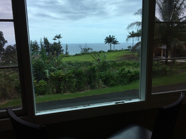 Building Photo - 32-882-882 Mamalahoa Hwy