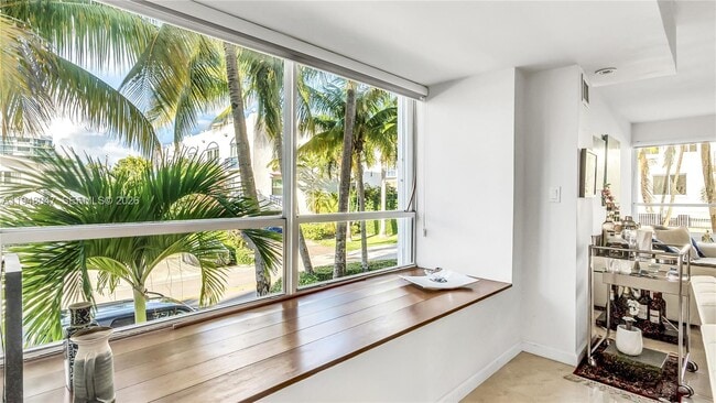 Building Photo - 10090 Bay Harbor Terrace