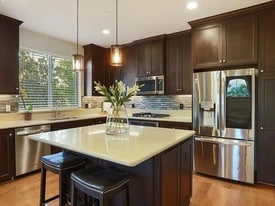 Building Photo - 833 Tranquility Cir