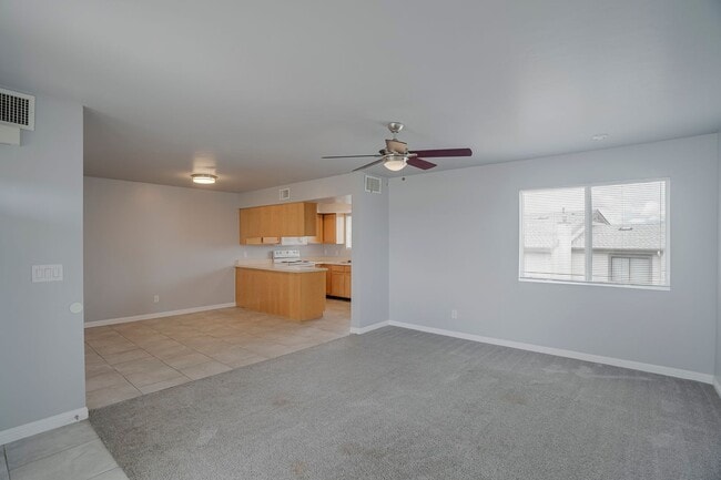 Building Photo - 6120 Antelope Villas Cir