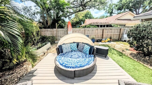 Building Photo - 7477 Mariana Dr