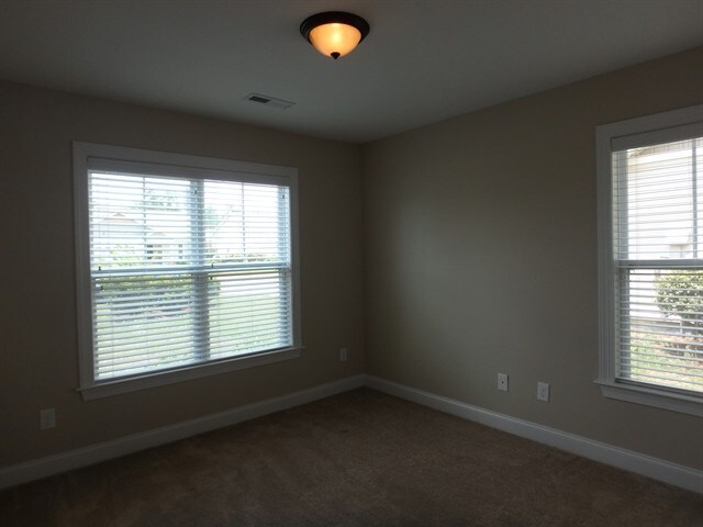 Building Photo - 1254 Clancy Dr NE