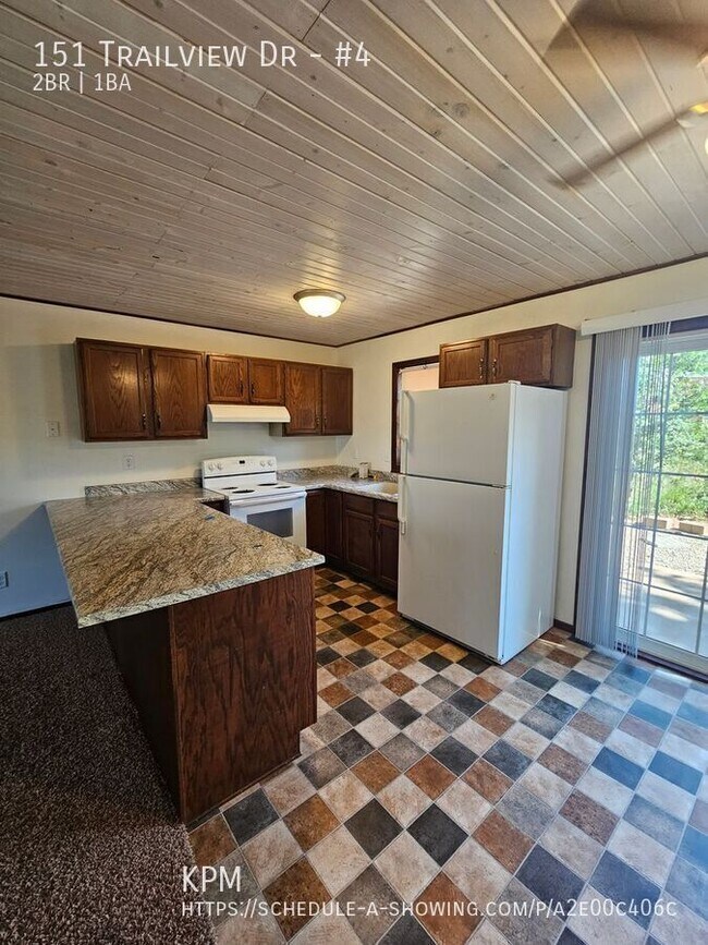 Building Photo - 151 Trail View Dr
