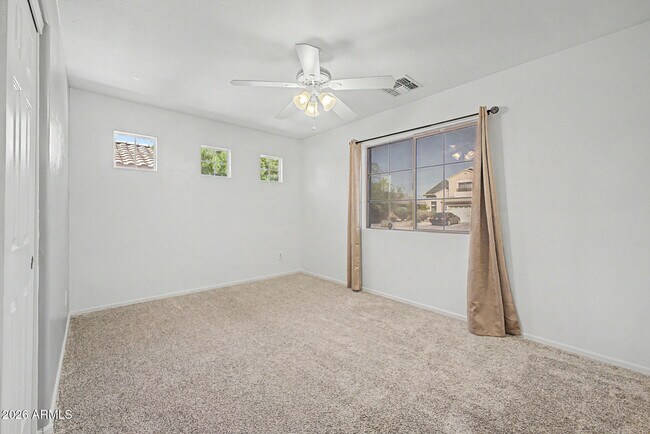 Building Photo - 614 S 111th Dr