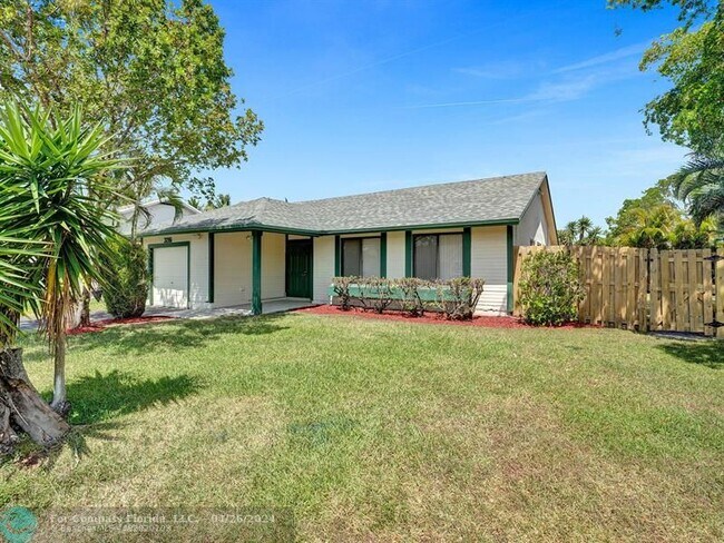 Primary Photo - 3216 NW 105th Ave