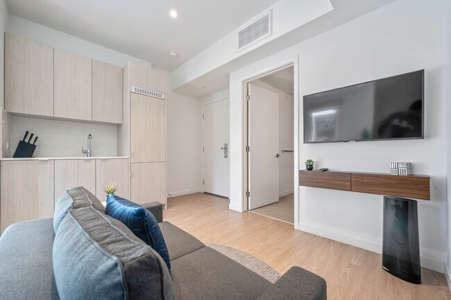 Building Photo - 5851 W 88th St