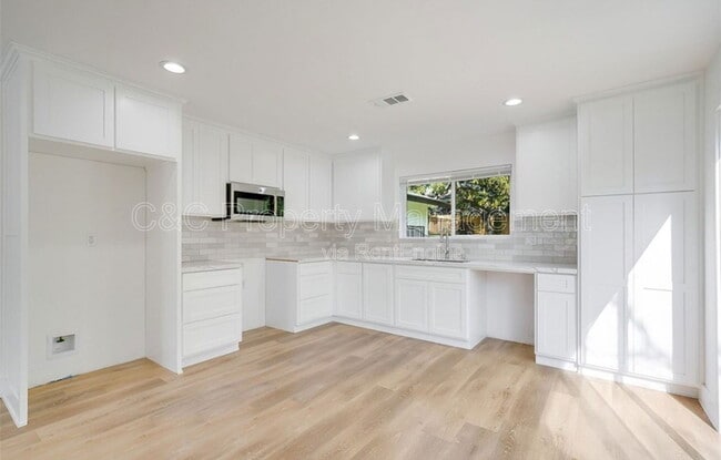 Building Photo - 17029 Janison Dr