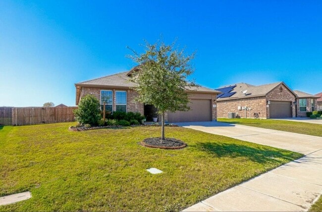 Building Photo - 1831 Creekwood Dr