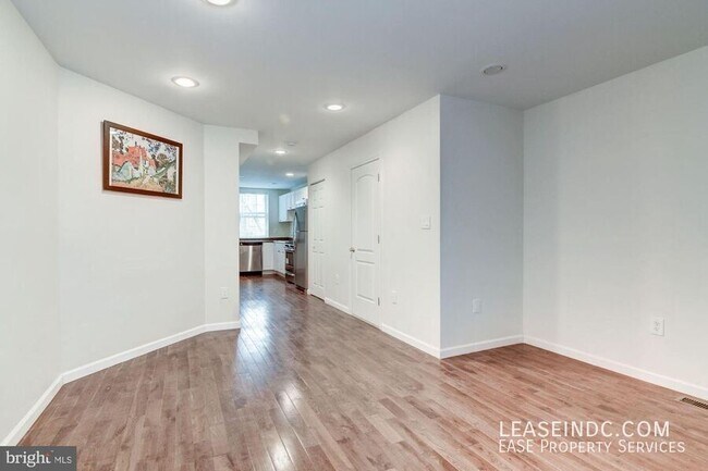 Building Photo - 2916 Olive St NW