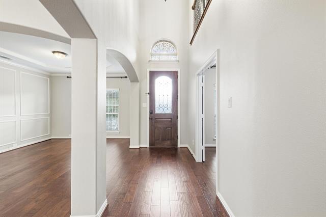 Building Photo - 12516 Maplecrest Dr