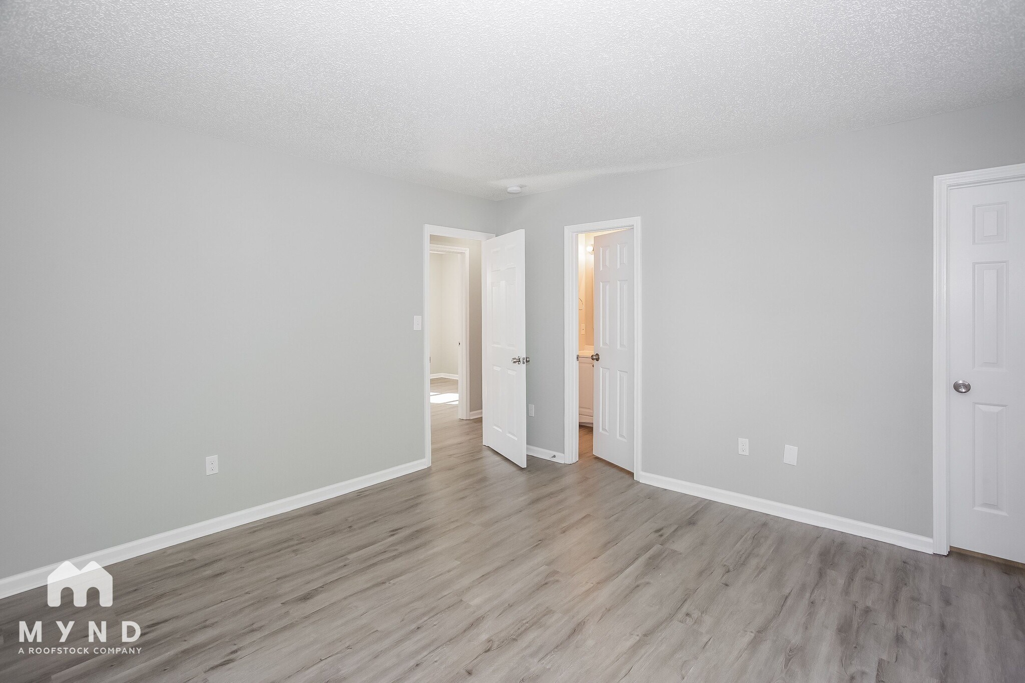 Building Photo - 10325 Cannarti Dr