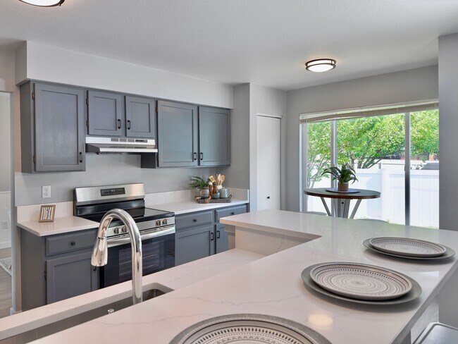 Building Photo - For Rent – Beautiful 4 Bedroom Home in Palisade