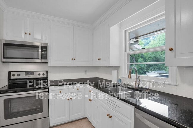 Building Photo - 6541 Jocelyn Hollow Rd