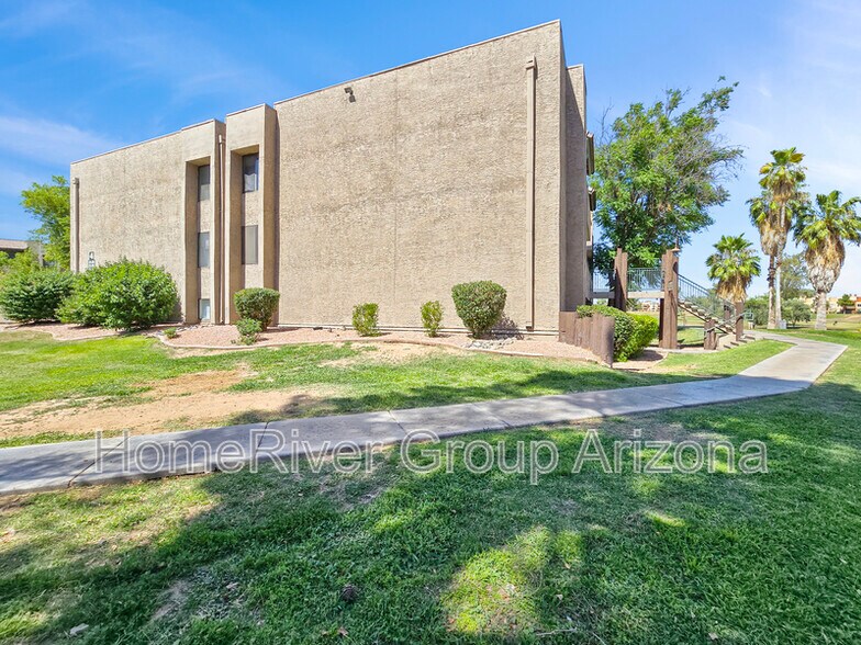 Building Photo - 7777 E Main St
