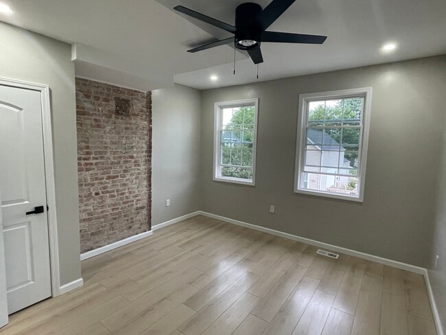 Bed1 - 805 S 17th St