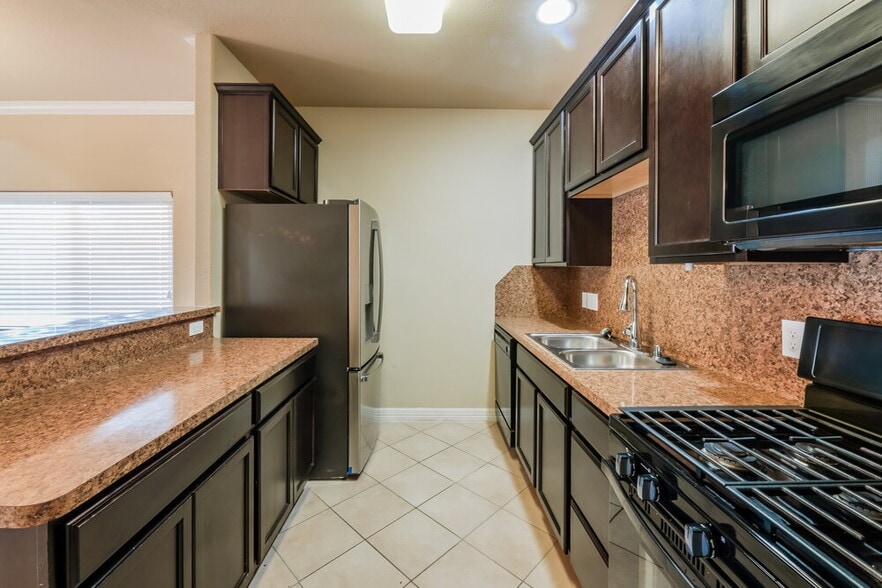 Building Photo - 23733 Briar Tree Dr