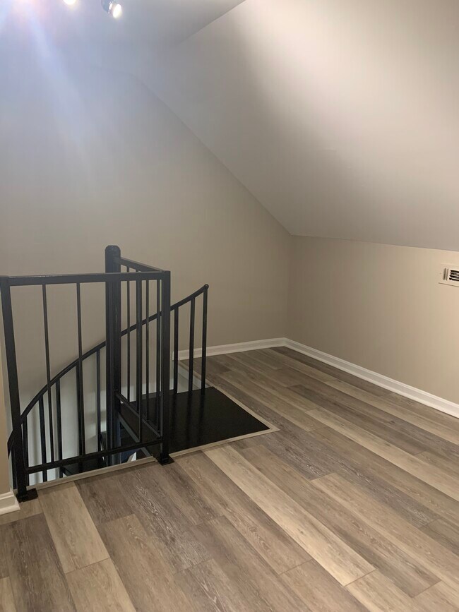 Loft View - 4454 Lord Loudoun Ct