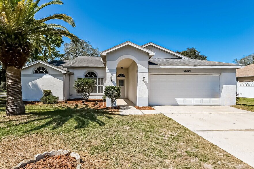 Primary Photo - 5009 Panther Dr