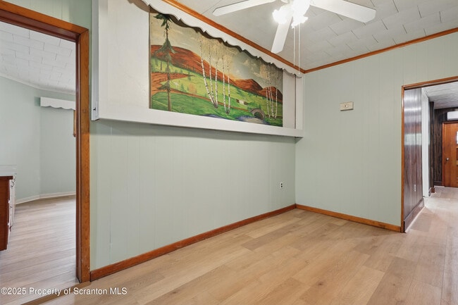Building Photo - 1638 Sanderson Ave