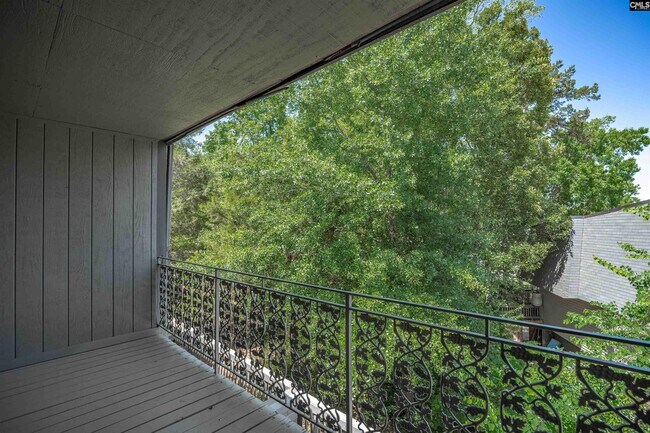Building Photo - 301 Harbor Heights Dr