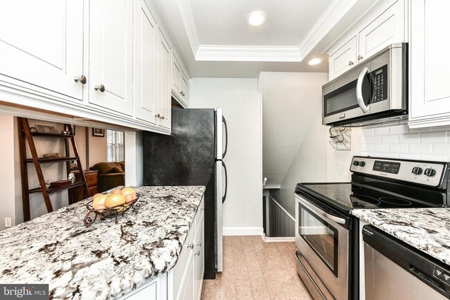 Building Photo - 4817 S 28th St