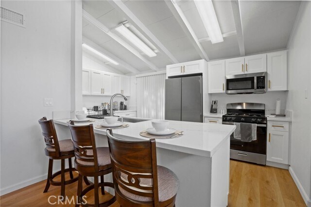 Building Photo - 6440 Jumilla Ave