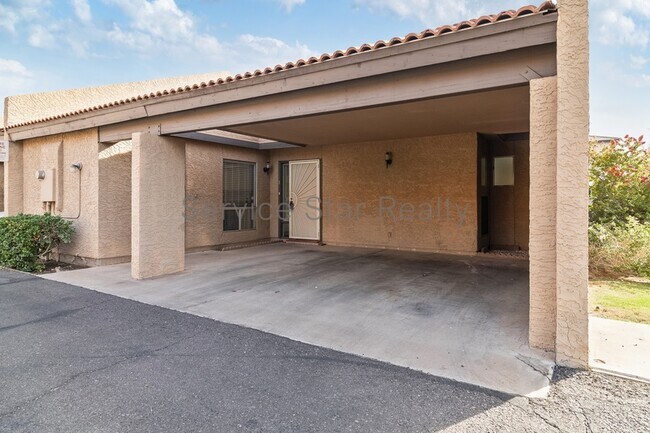 Building Photo - 3033 N 37th St