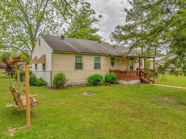 Building Photo - 601 Travelers Rest Rd