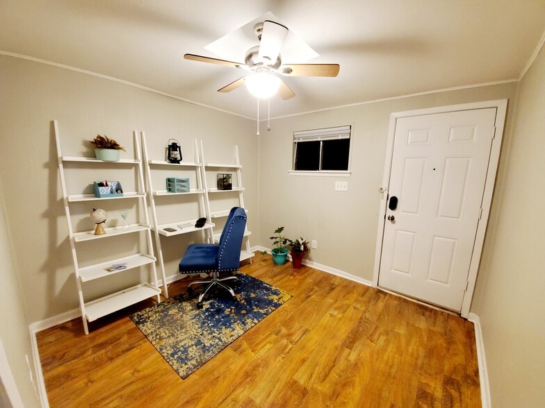 Private Office - 10608 Georgian Dr