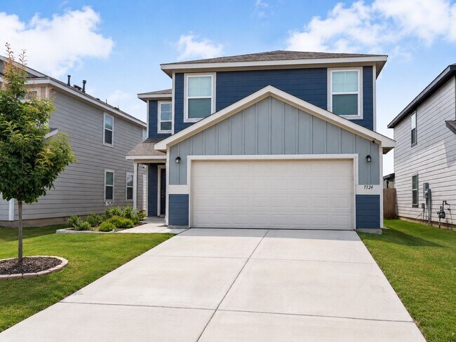 Building Photo - Beautiful 3 Bedroom Home in Winding Brook with Community Pool & Playground!  Conveniently located...