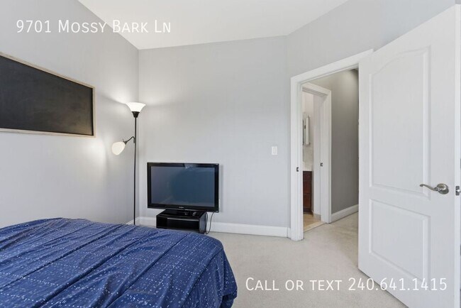 Building Photo - 9701 Mossy Bark Ln