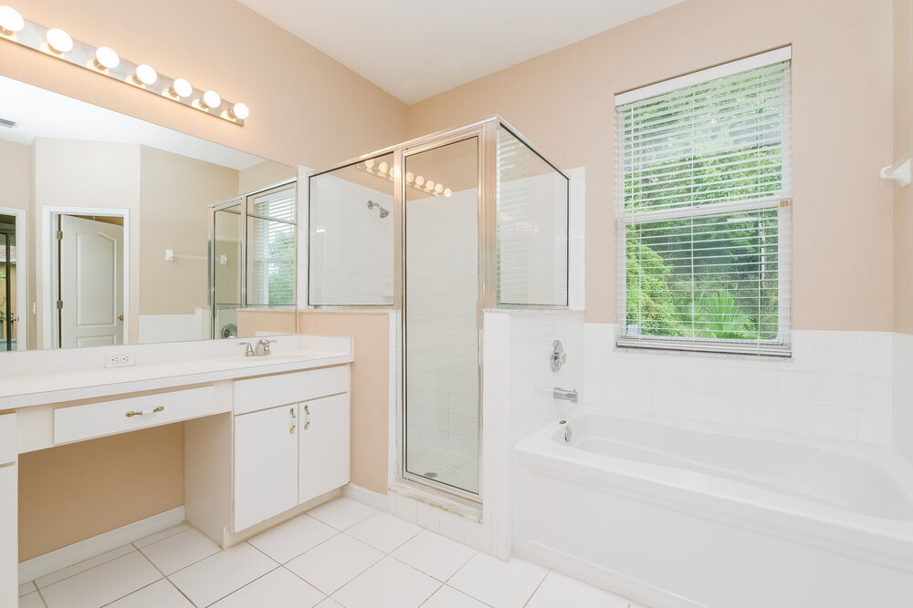 Building Photo - 25402 7 Rivers Cir