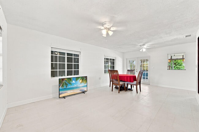 Building Photo - 10275 SW 152nd St