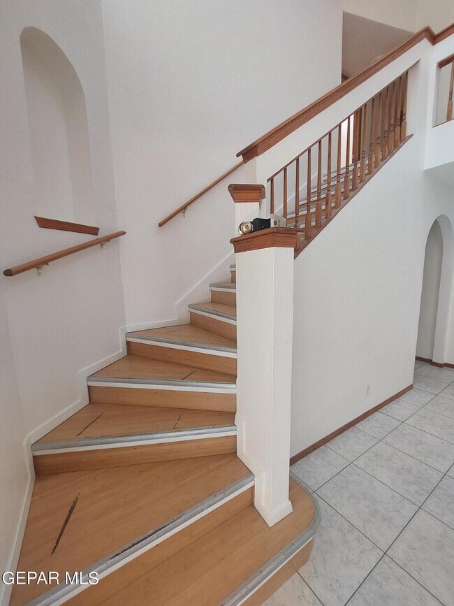 Building Photo - 8644 Pilgrimage Cir