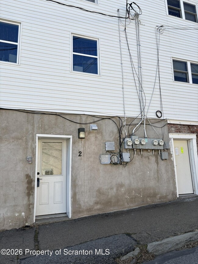 Building Photo - 1002 Jackson St