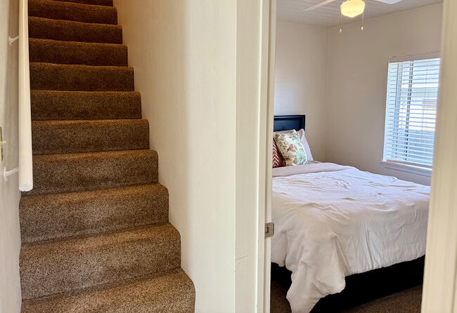 Building Photo - 4755 N Pearl St