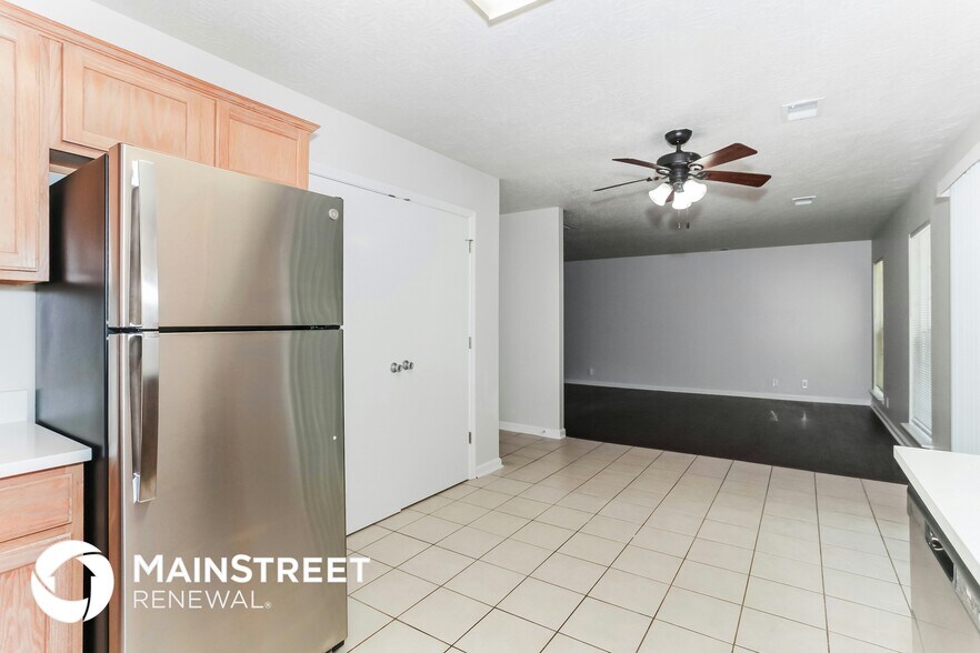 Building Photo - 10503 Irvin Pines Dr